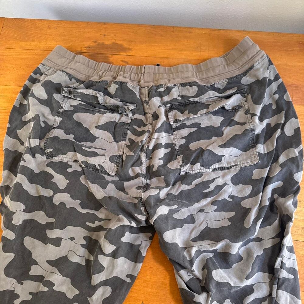 Kut-from-the-kloth Women's Khaki plus size 3xl Baggy Joggers - Picture 2 of 7